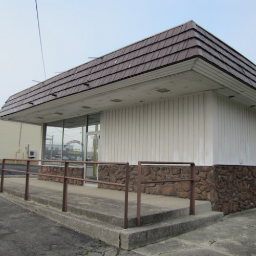1,476 sf Commercial Building